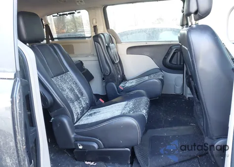 2012 Chrysler Town & Country Touring-L z USA, uszkodzony, nr VIN 2C4RC1CG8CR338947